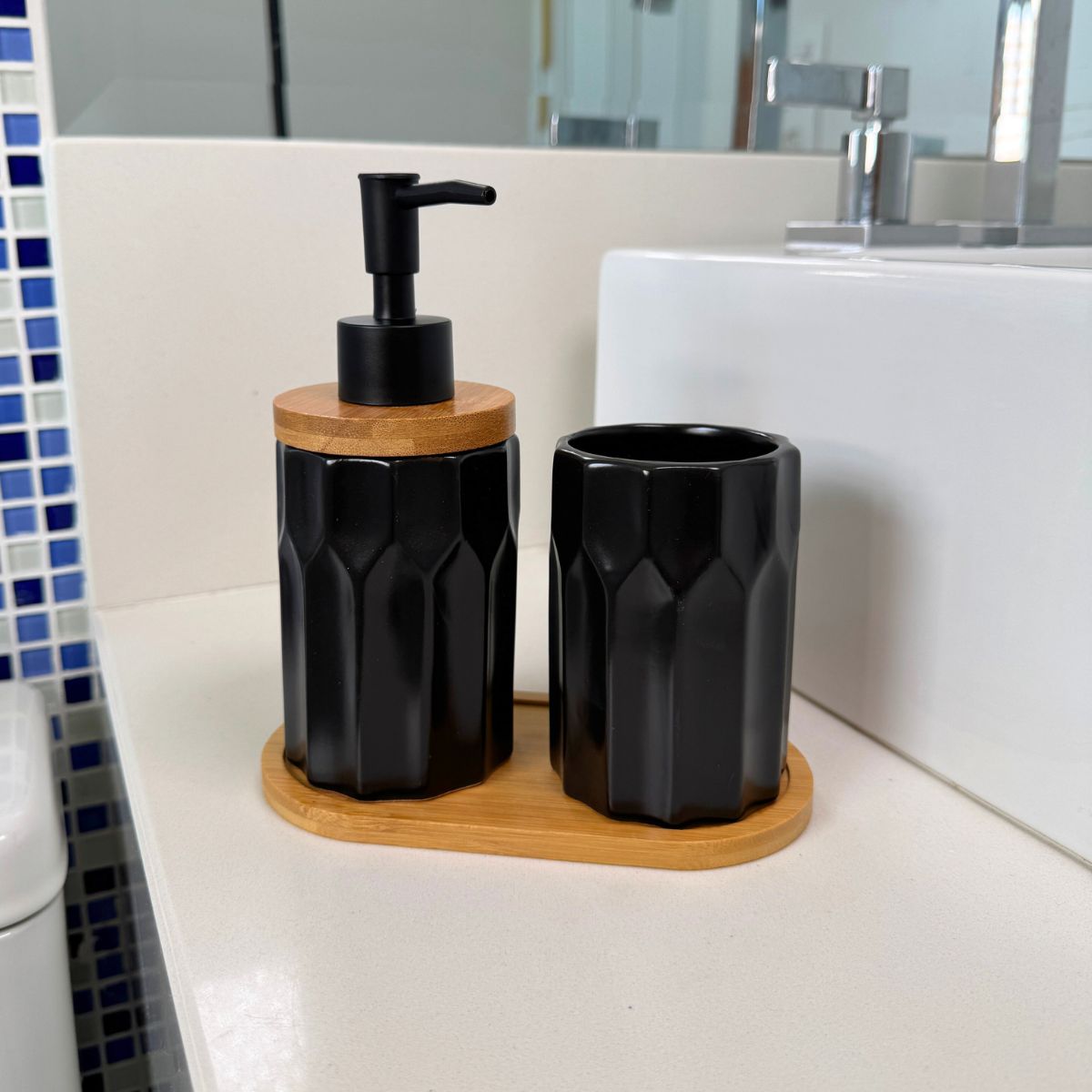 Kit Banheiro Elegance 3 Peças - Dispenser, Porta Escova e Bandeja em Bambu