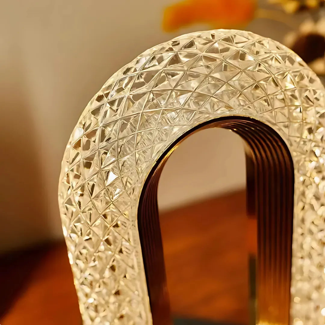 Luminária de Mesa LED Cristal Luxo – Design Sofisticado e Iluminação Personalizada