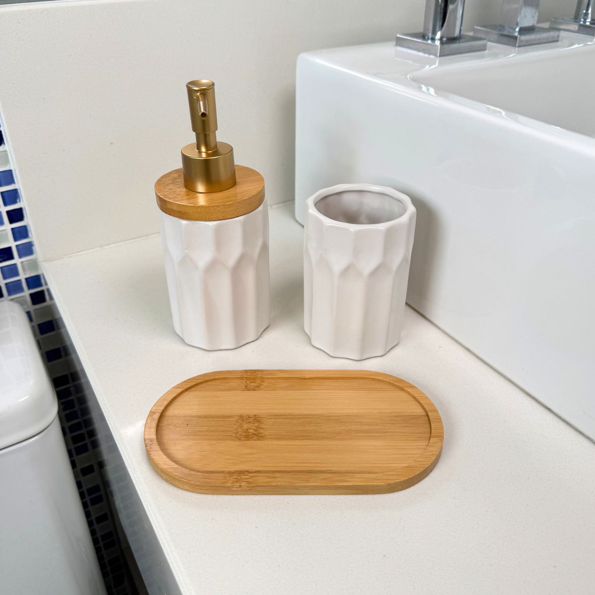 Kit Banheiro Elegance 3 Peças - Dispenser, Porta Escova e Bandeja em Bambu