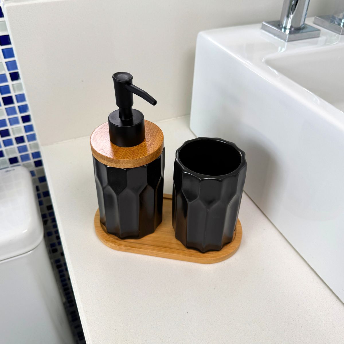 Kit Banheiro Elegance 3 Peças - Dispenser, Porta Escova e Bandeja em Bambu