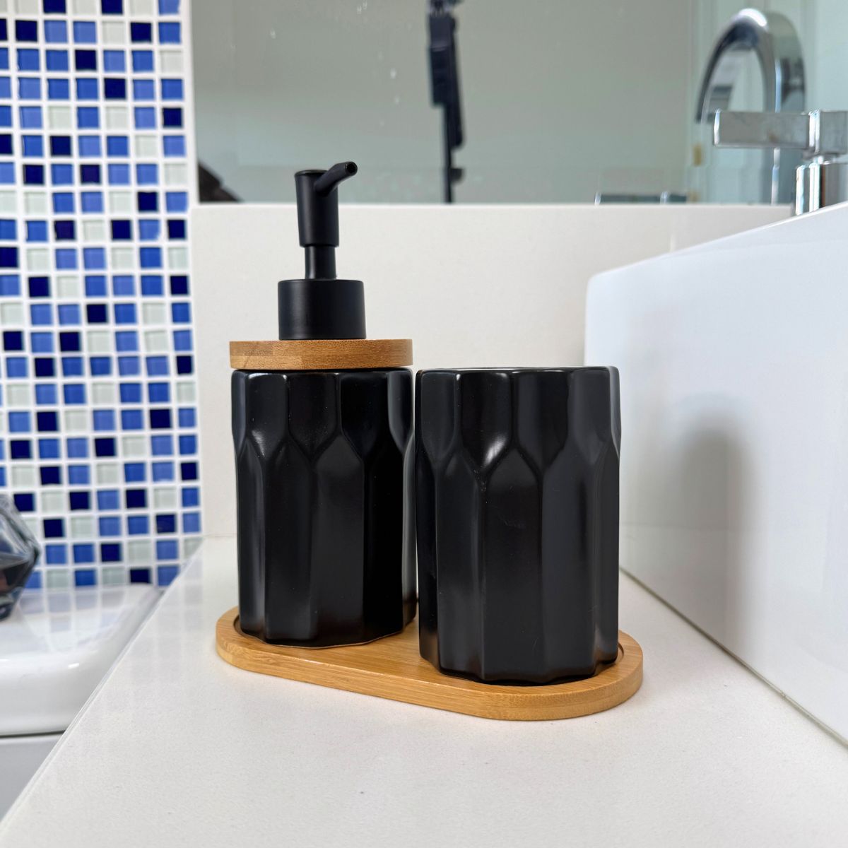 Kit Banheiro Elegance 3 Peças - Dispenser, Porta Escova e Bandeja em Bambu