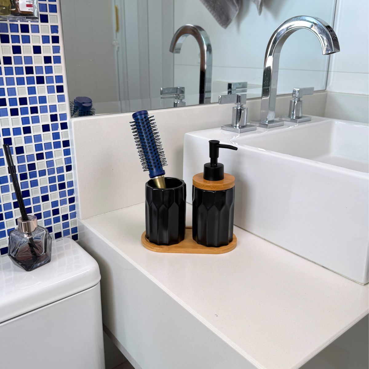 Kit Banheiro Elegance 3 Peças - Dispenser, Porta Escova e Bandeja em Bambu