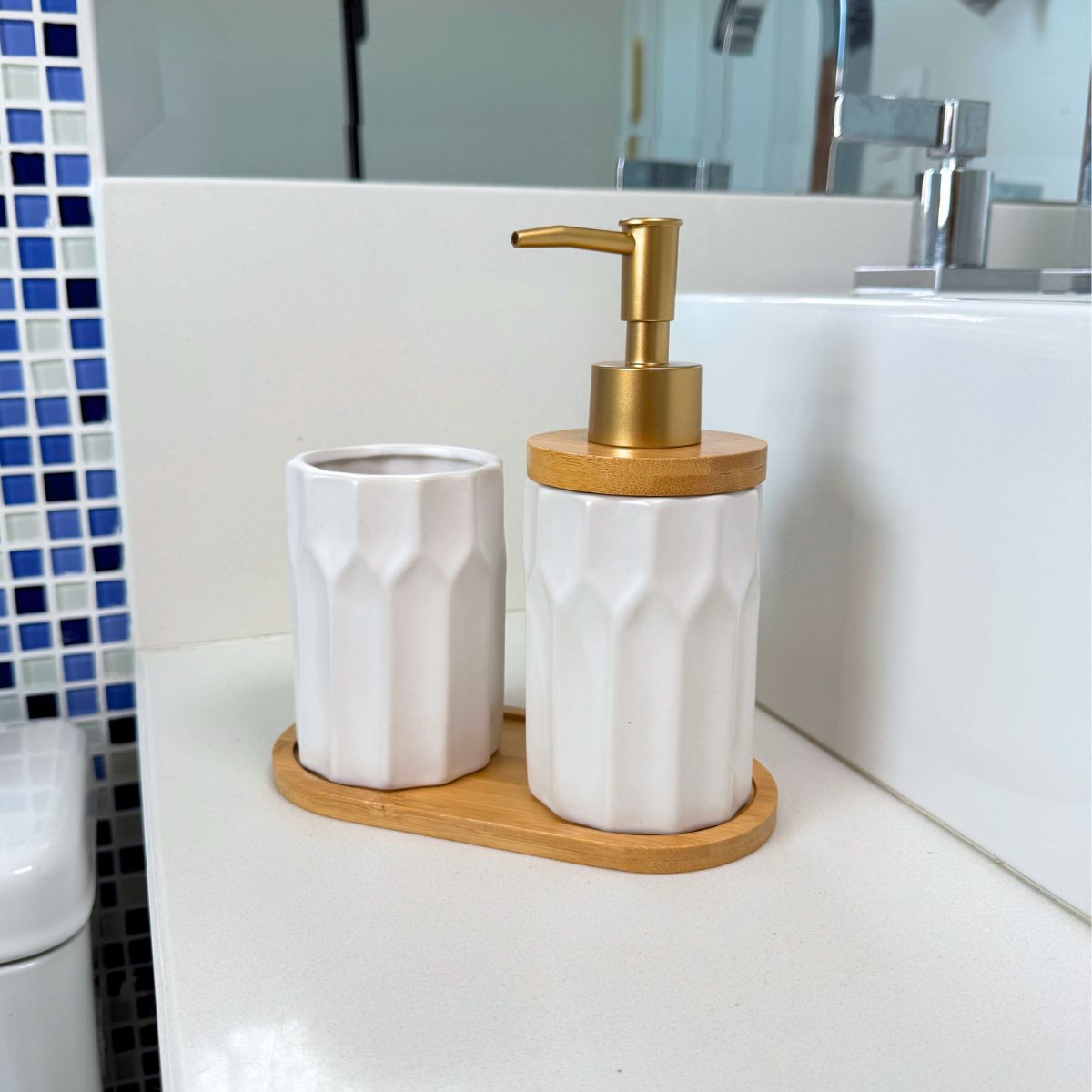 Kit Banheiro Elegance 3 Peças - Dispenser, Porta Escova e Bandeja em Bambu